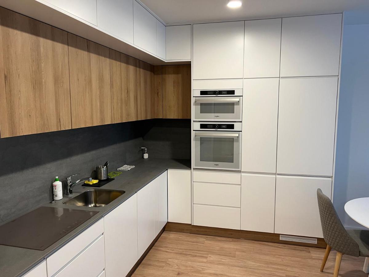 Apartament Mieszczanski Klima-Parkigfree2X-Netflix-Youtube Wrocław Exteriör bild